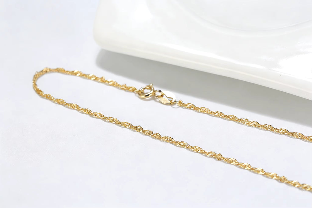 Minimalist Gold Vermeil Necklace